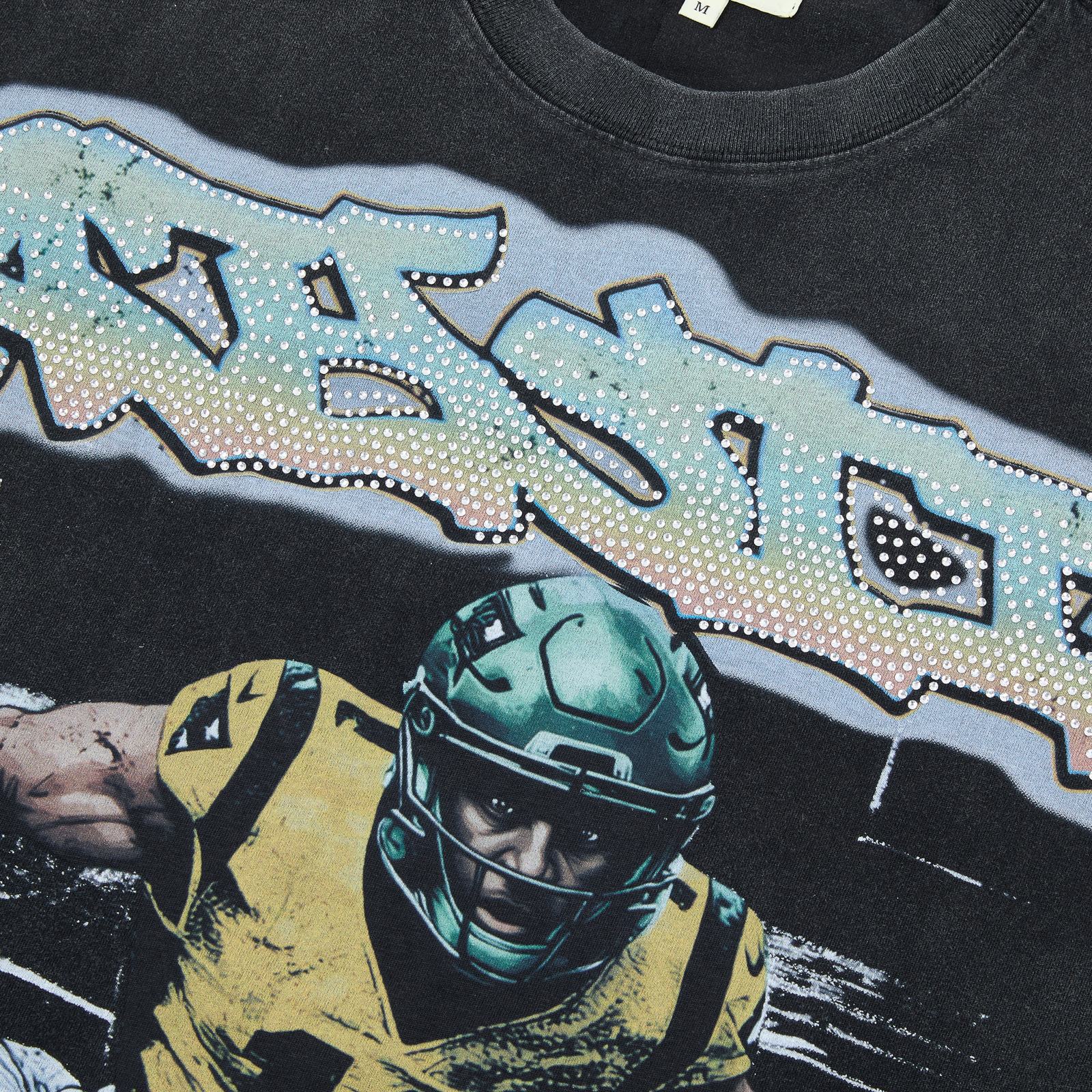 MAJESTIK Bulldog Football Graphic Cropped T-Shirt ¡ª detail