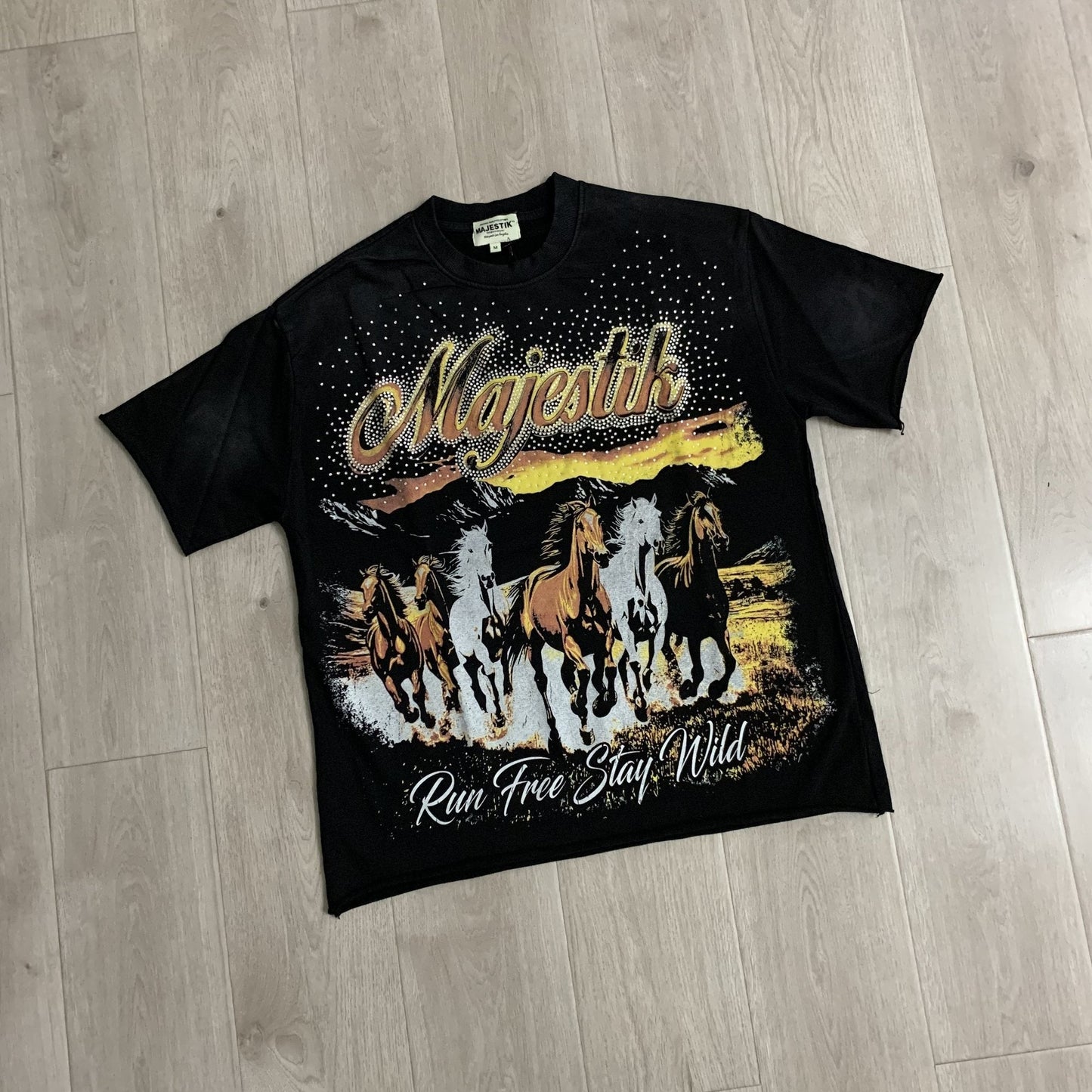MAJESTIK Live Free Horse Graphic Short-Sleeve T-Shirt ¡ª hero