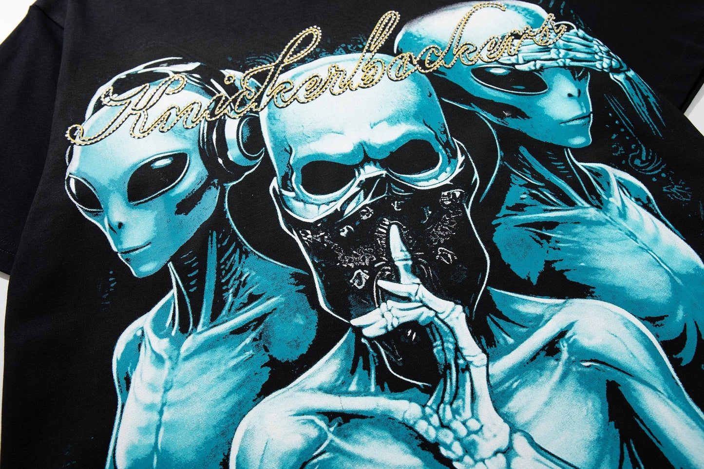 MAJESTIK Alien Skull Wing Graphic T-Shirt ¡ª detail