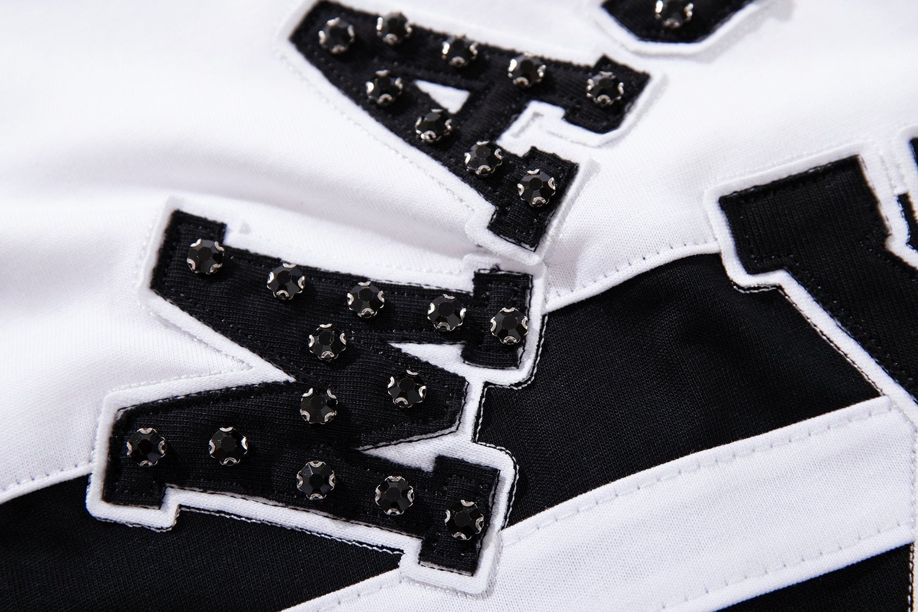 MAJESTIK XX Sports Graphic Zip Polo Shirt ¡ª detail