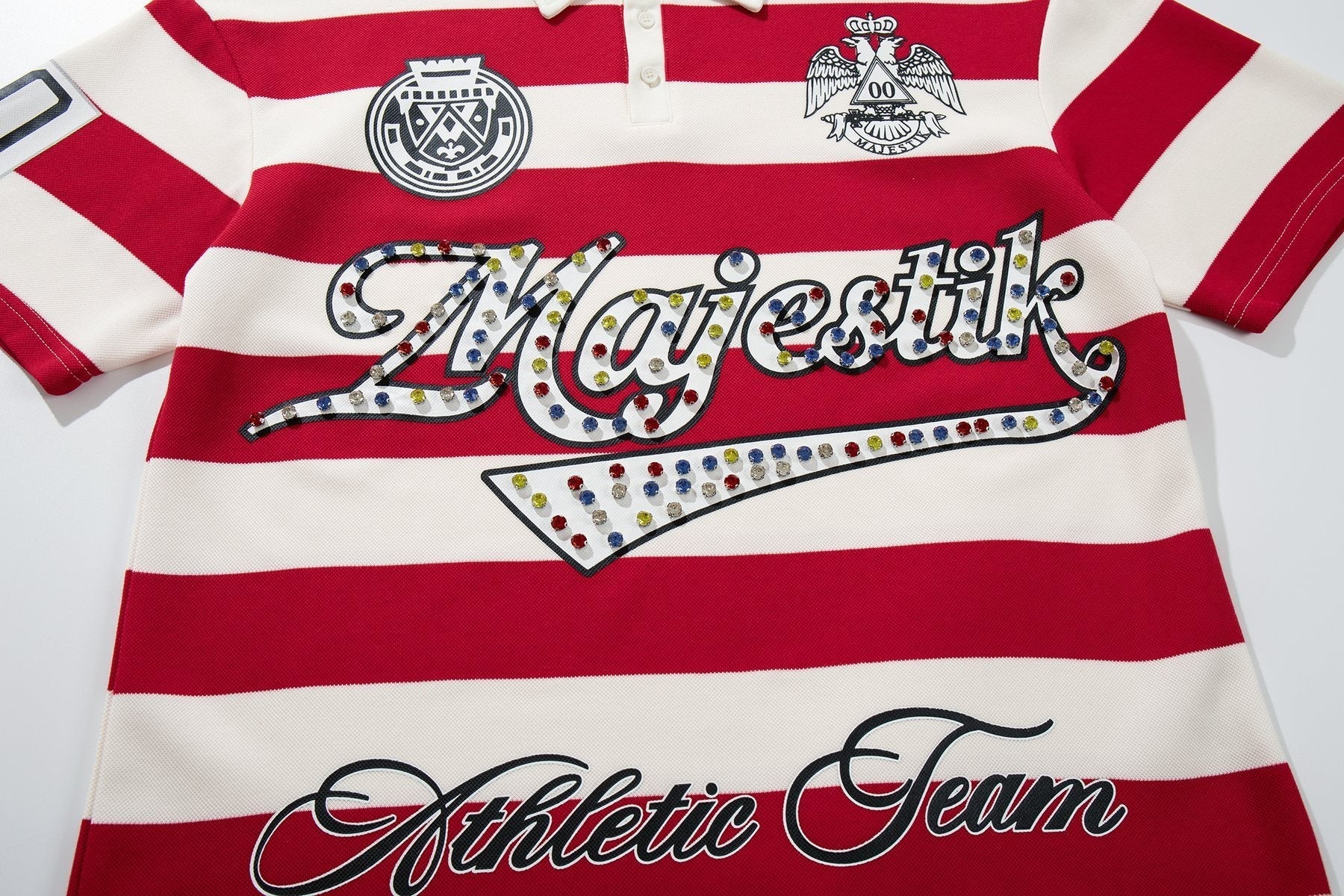 MAJESTIK Striped Crest Graphic Polo Shirt ¡ª front